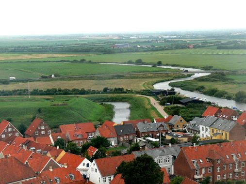 640px-Ribe_-_Blick_in_die_Marsch